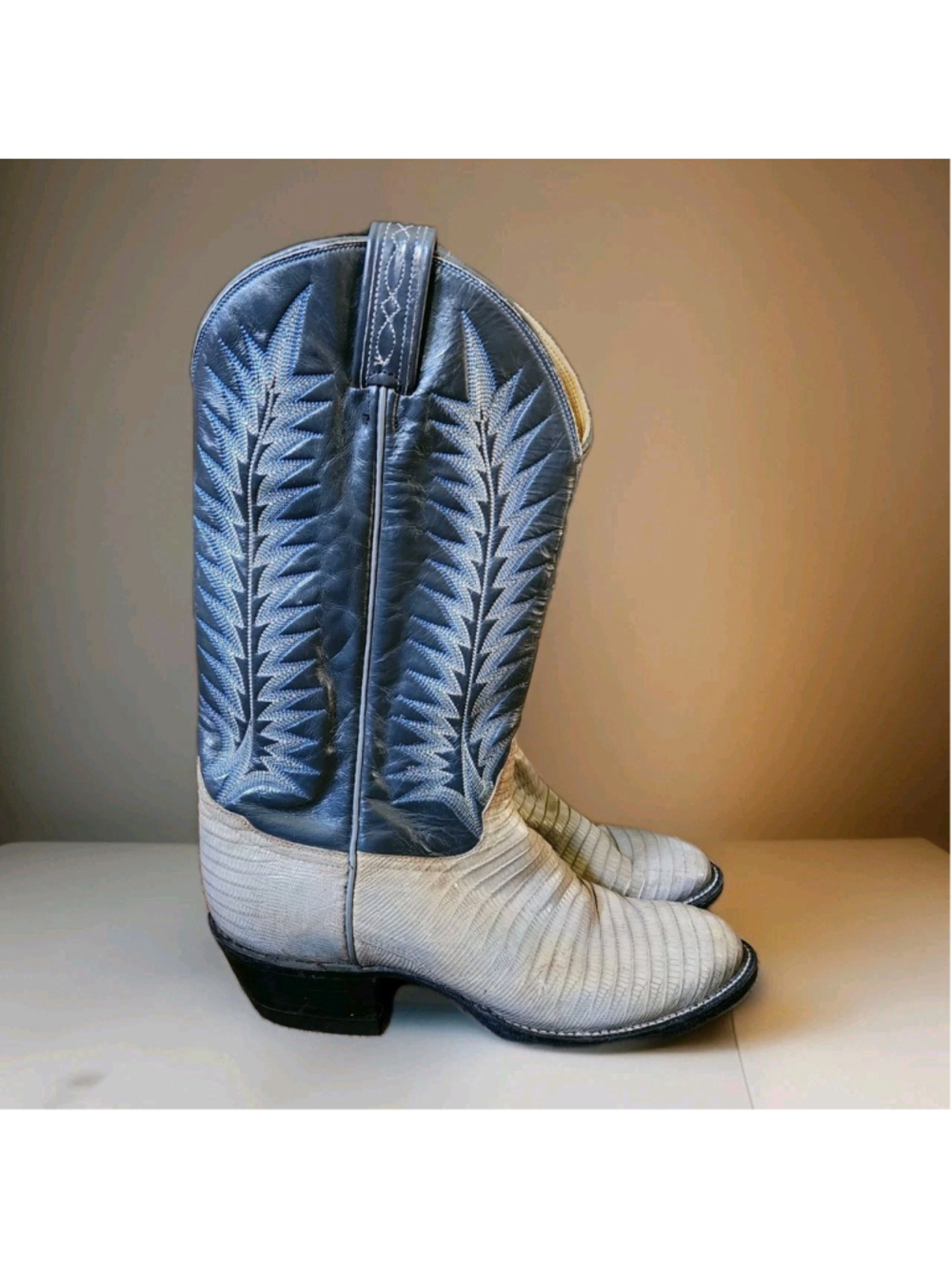 Vintage Tony Lama Blue Teju Lizard Cowboy Boots | Men’s 8 E |Style 8564 El Paso